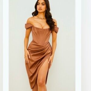 house of cb loretta dress brown. Size large only wore for a few hours